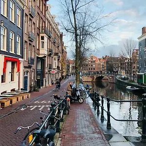  Couette-café Bee - In The Trendy Jordaan